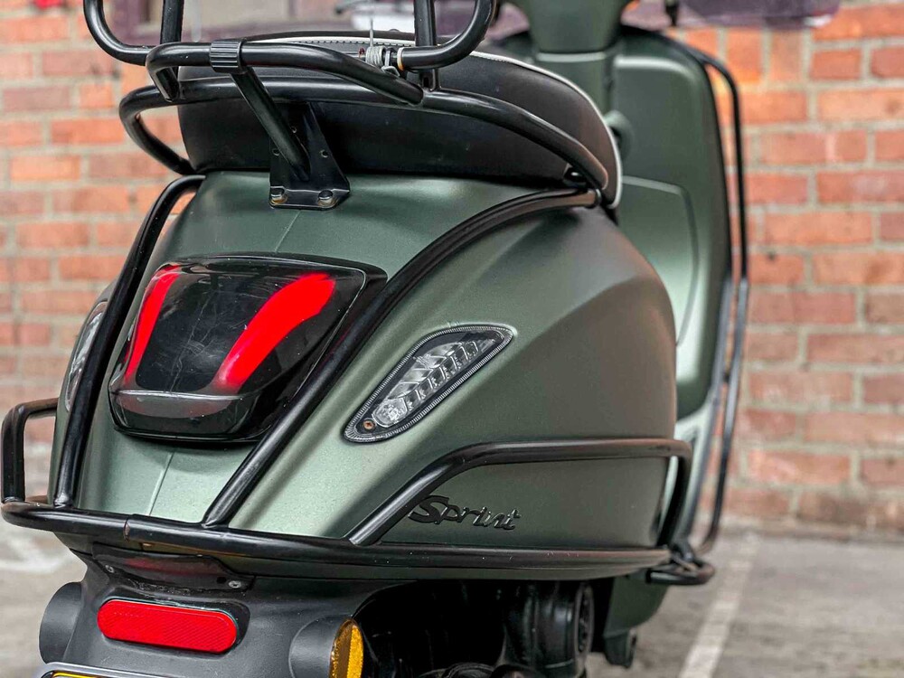 Vespa Sprint 4T 49cc (CUSTOM) Piaggio 2017, DJT-60-K Scooter