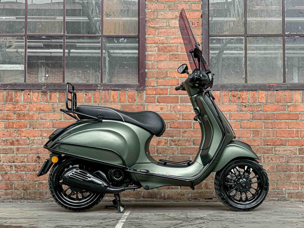 Vespa Sprint 4T 49cc (CUSTOM) Piaggio 2017, DJT-60-K Scooter