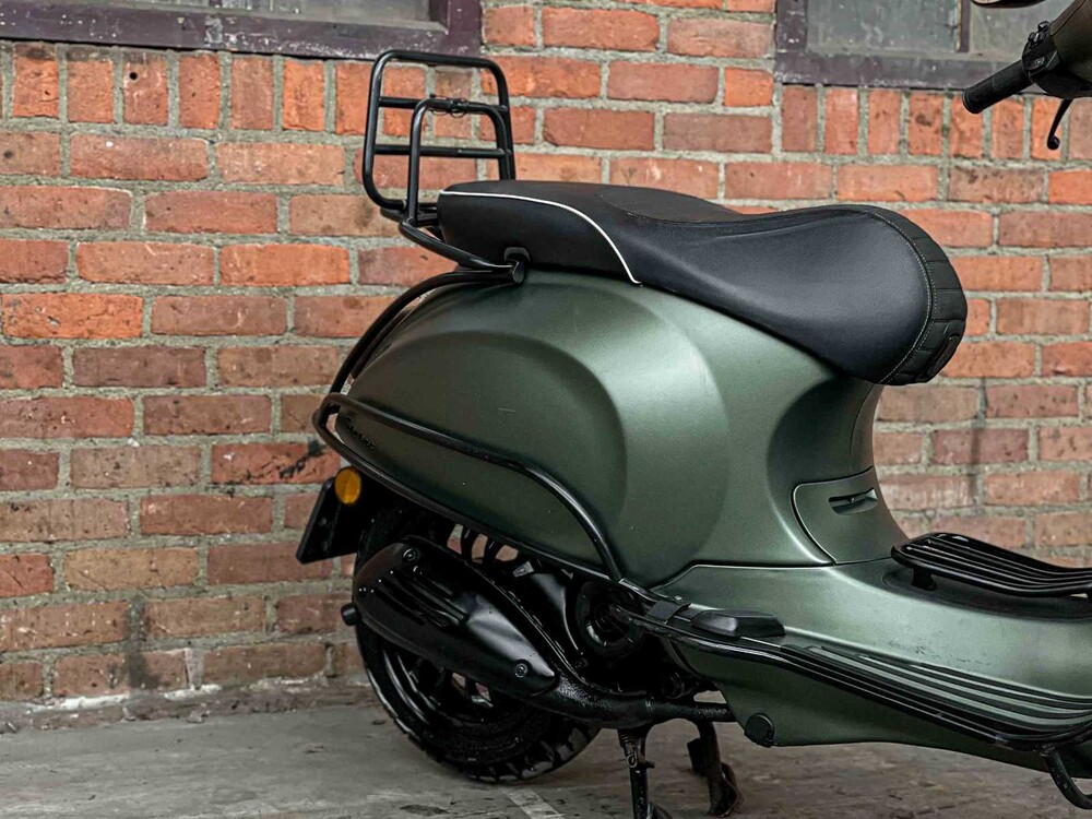 Vespa Sprint 4T 49cc (CUSTOM) Piaggio 2017, DJT-60-K Scooter