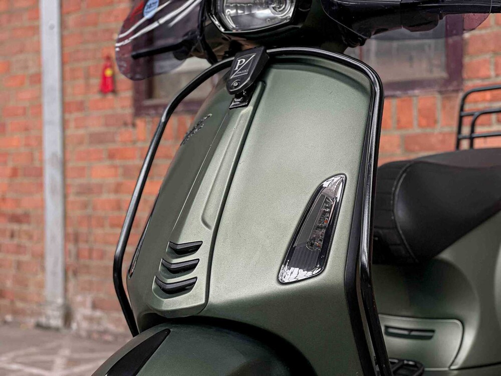 Vespa Sprint 4T 49cc (CUSTOM) Piaggio 2017, DJT-60-K Scooter