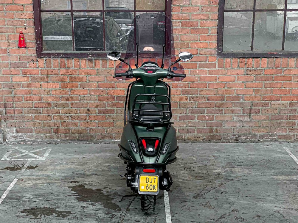 Vespa Sprint 4T 49cc (CUSTOM) Piaggio 2017, DJT-60-K Scooter