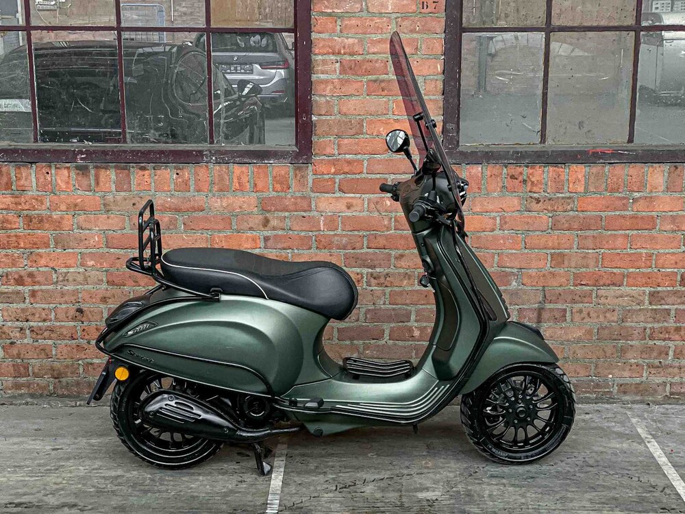 Vespa Sprint 4T 49cc (CUSTOM) Piaggio 2017, DJT-60-K Scooter