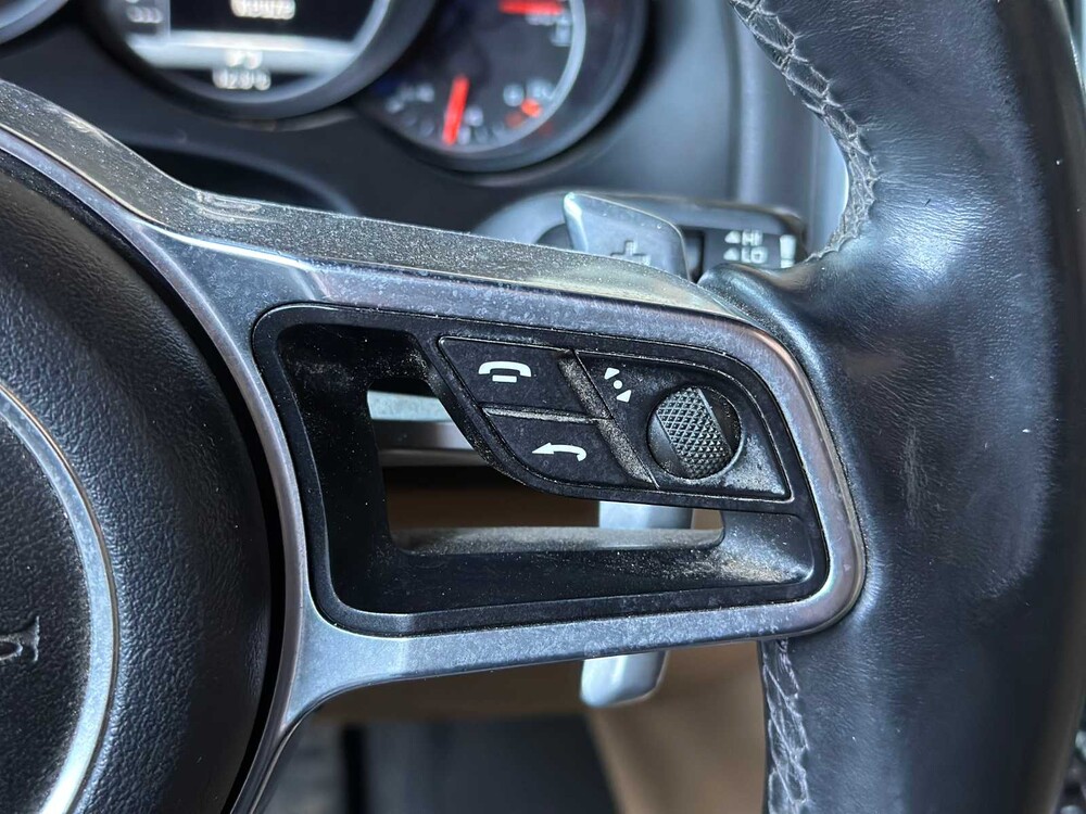 Porsche Cayenne 3.0 D V6 Platinum Edition (FACELIFT) 239hp 2017, G-774-RB