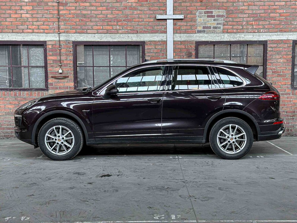 Porsche Cayenne 3.0 D V6 Platinum Edition (FACELIFT) 239hp 2017, G-774-RB