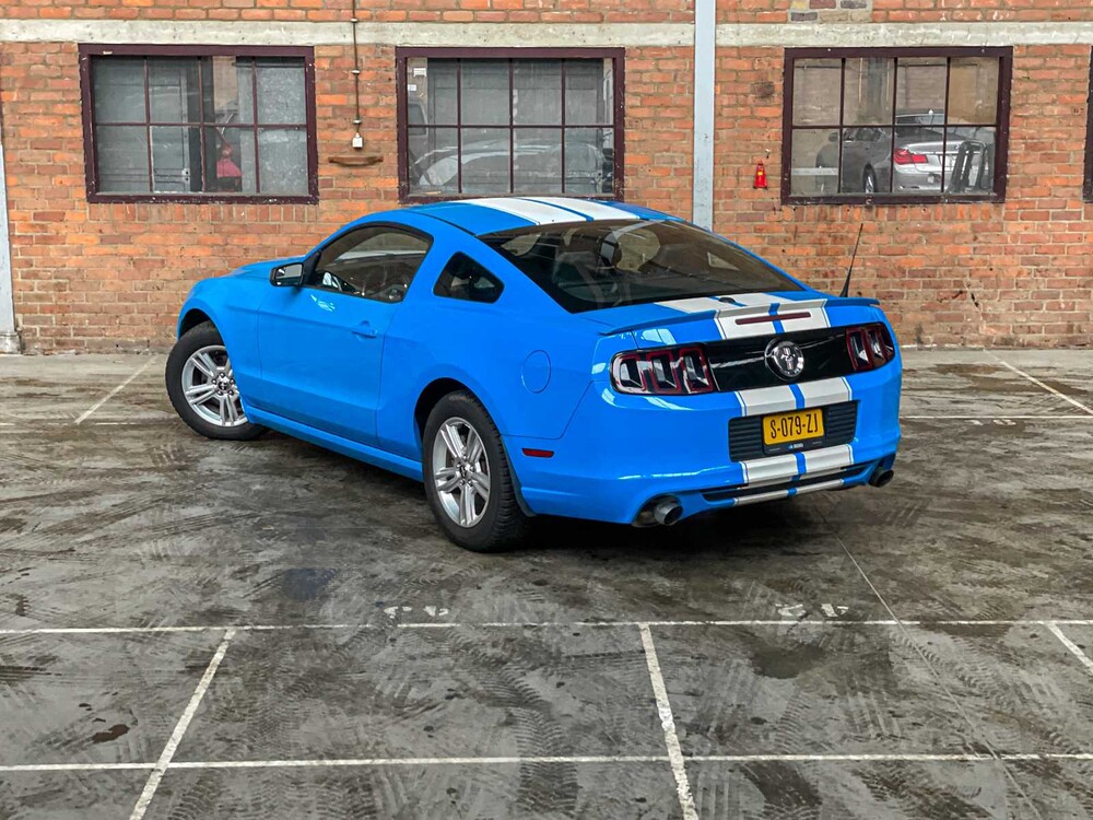 Ford Mustang 3.7 V6 309pk 2014, S-079-ZJ