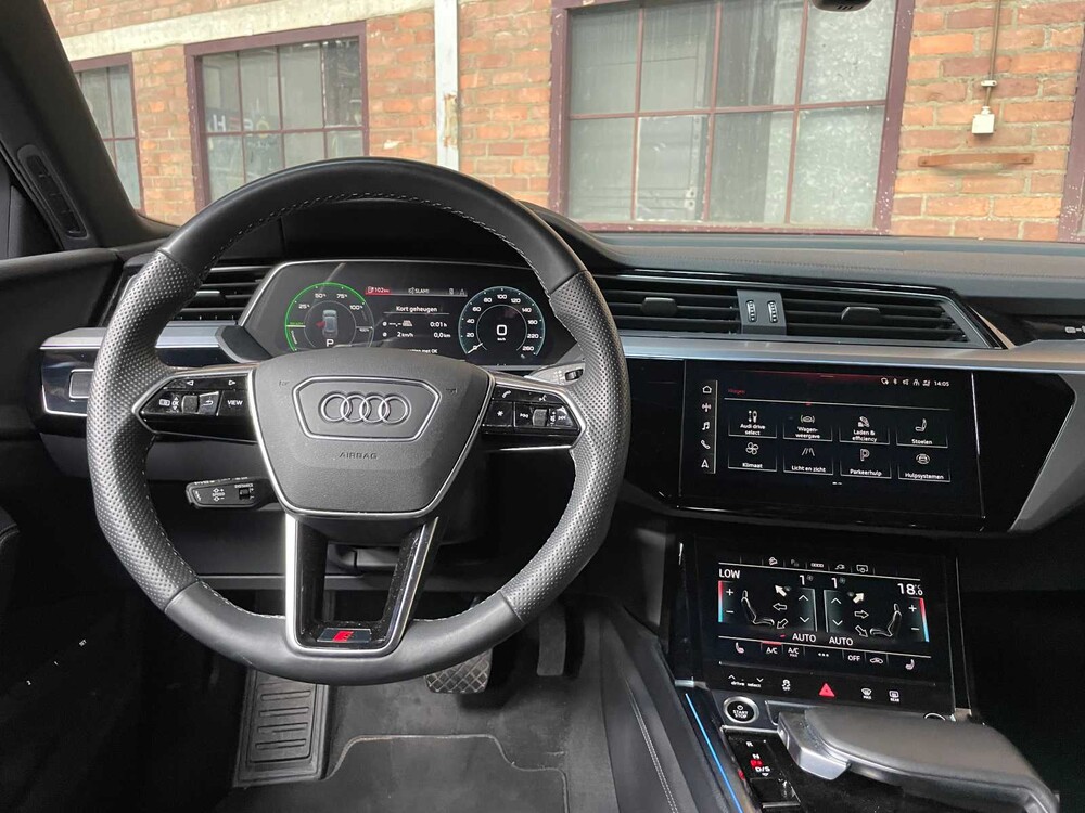 Audi e-tron 55 Quattro S-Edition S-Line 95 kWh 408pk 2022, P-721-LB