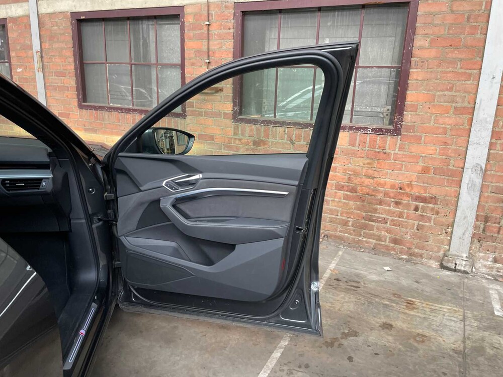 Audi e-tron 55 Quattro S-Edition S-Line 95 kWh 408pk 2022, P-721-LB