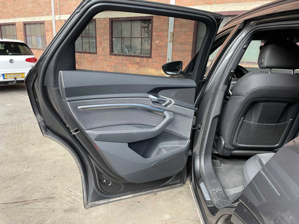 Audi e-tron 55 Quattro S-Edition S-Line 95 kWh 408pk 2022, P-721-LB