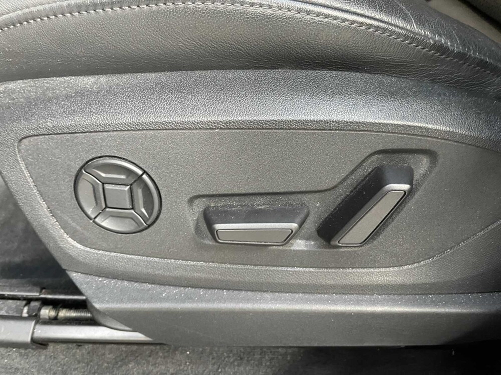 Audi e-tron 55 Quattro S-Edition S-Line 95 kWh 408pk 2022, P-721-LB