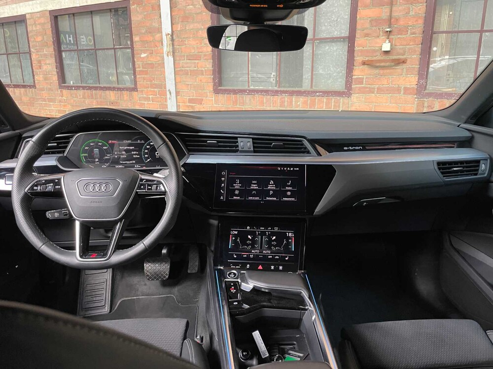 Audi e-tron 55 Quattro S-Edition S-Line 95 kWh 408pk 2022, P-721-LB