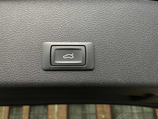 Audi e-tron 55 Quattro S-Edition S-Line 95 kWh 408PS 2022, P-721-LB