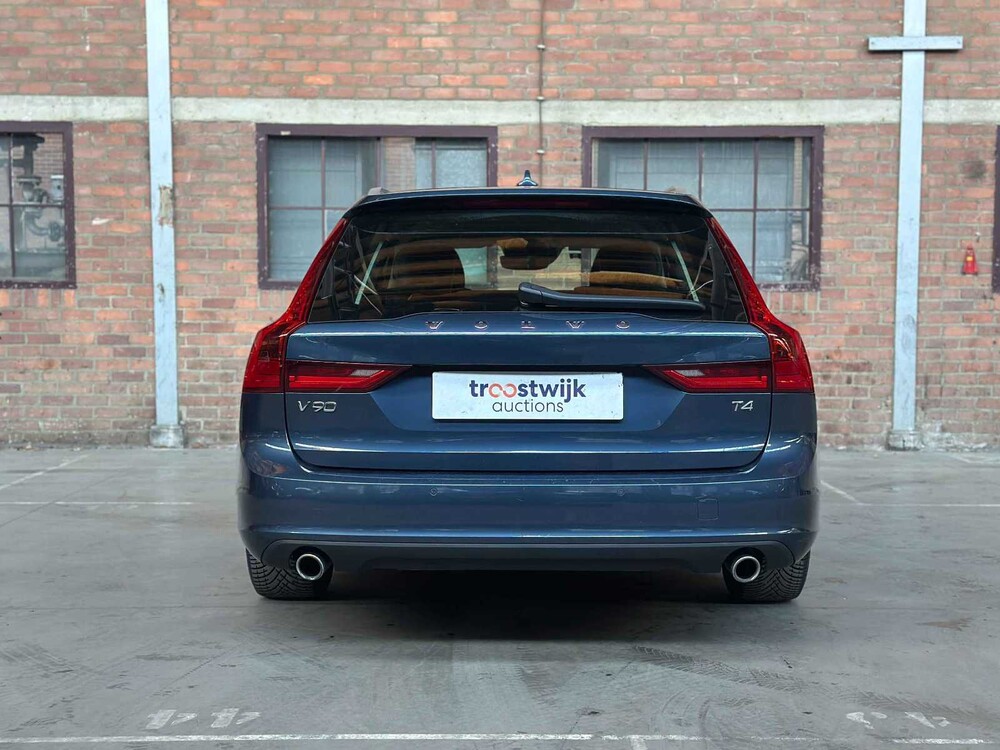 Volvo V90 2.0 T4 Momentum Pro 190hp 2019, XX-067-J