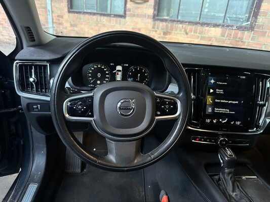Volvo V90 2.0 T4 Momentum Pro 190PS 2019, XX-067-J