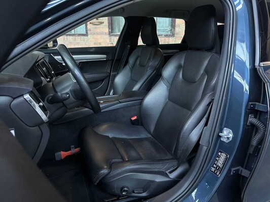 Volvo V90 2.0 T4 Momentum Pro 190PS 2019, XX-067-J