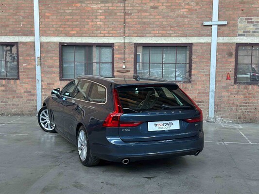 Volvo V90 2.0 T4 Momentum Pro 190PS 2019, XX-067-J