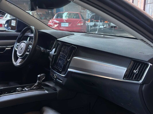 Volvo V90 2.0 T4 Momentum Pro 190PS 2019, XX-067-J