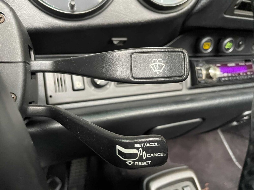 Porsche 911 Carrera 2 964 Cabriolet 1991