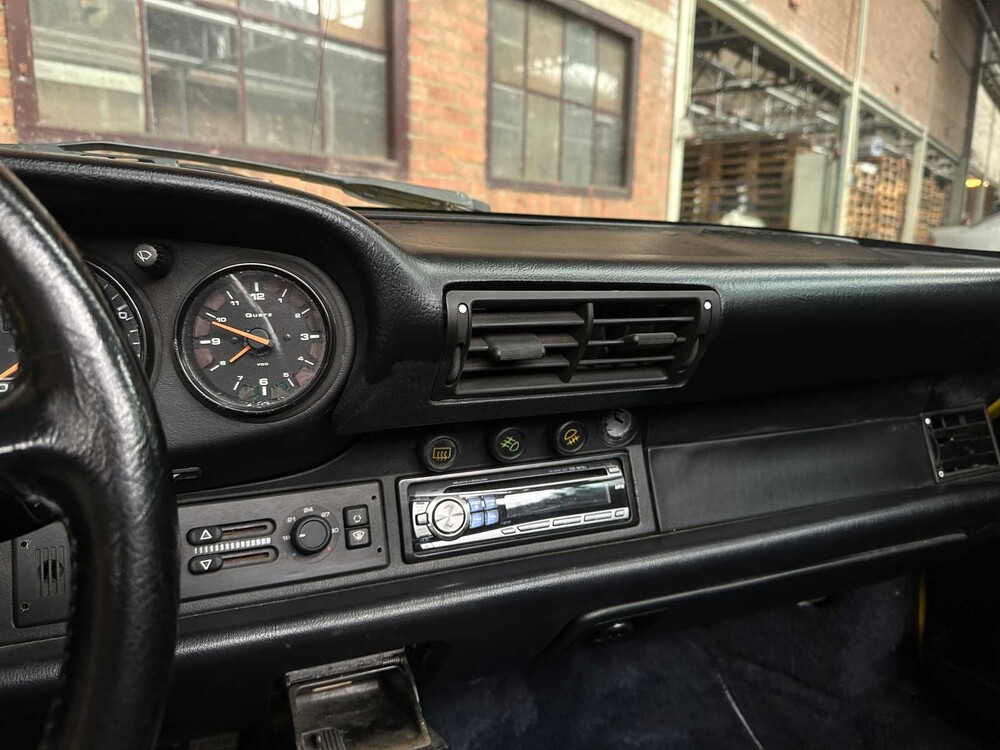 Porsche 911 964 Carrera Cabrio 250PS 1992 Youngtimer
