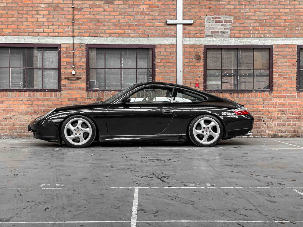Porsche 911 Carrera 2 996 300PS 1998 -SCHALTGETRIEBE- Youngtimer