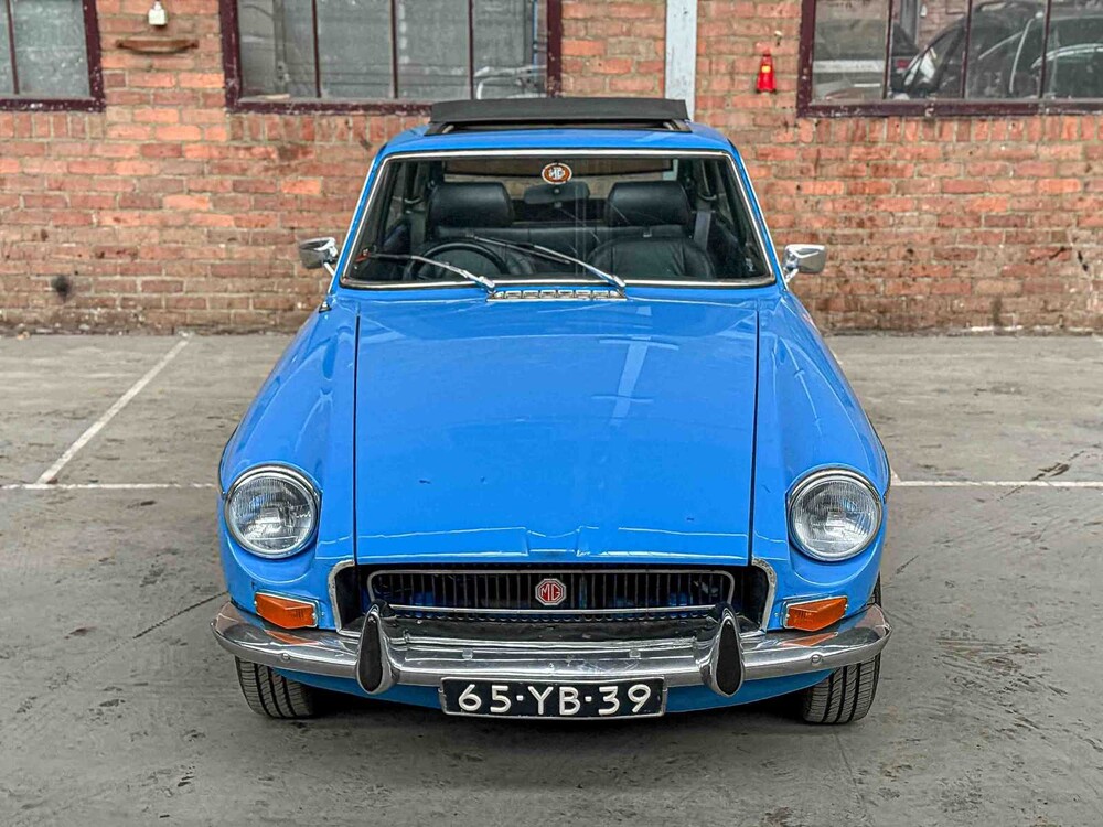MGB GT Coupe 1.8 95hp 1977 MG B-Type, 65-YB-39 Classic Car