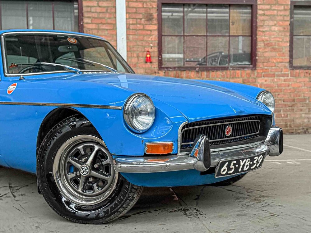 MGB GT Coupe 1.8 95hp 1977 MG B-Type, 65-YB-39 Classic Car