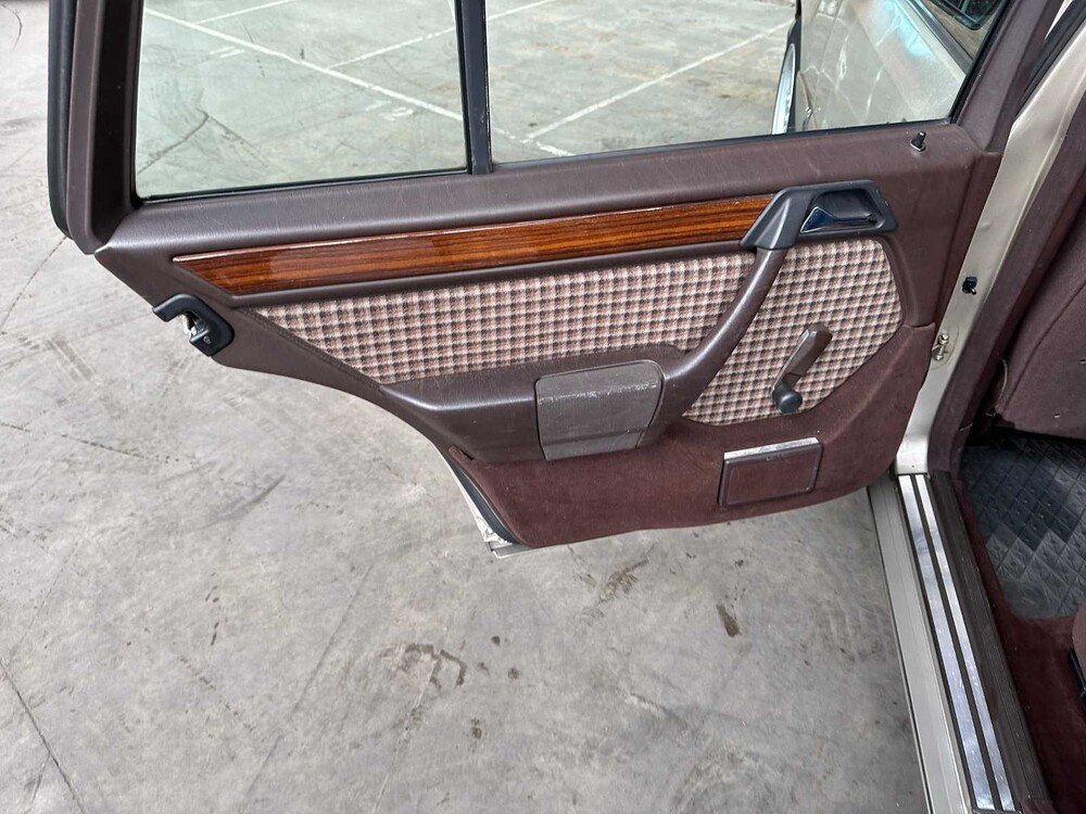 Mercedes-Benz 230 TE 200-500 (W124) Kombi 132PS 1990, 75-JJ-BV