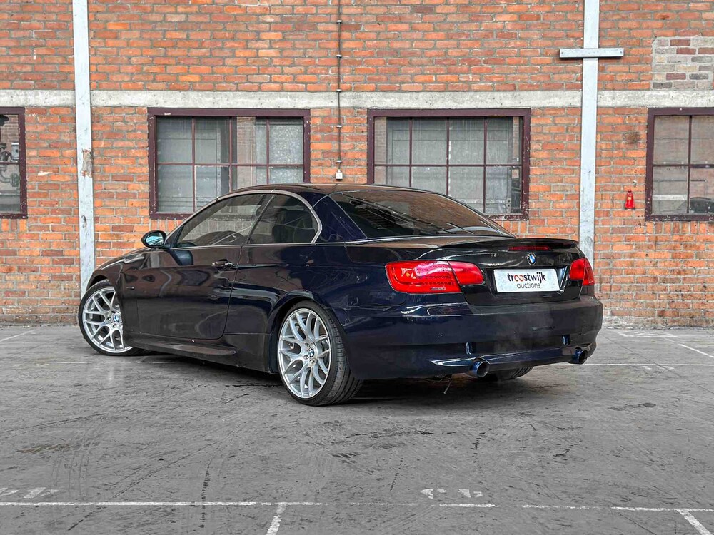 BMW 335i Cabriolet E93 306PS 2009 3er Youngtimer