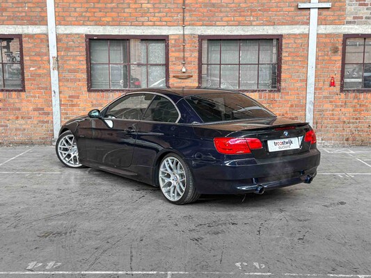 BMW 335i Cabriolet E93 306PS 2009 3er Youngtimer