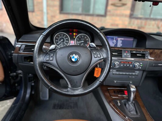 BMW 335i Cabriolet E93 306PS 2009 3er Youngtimer