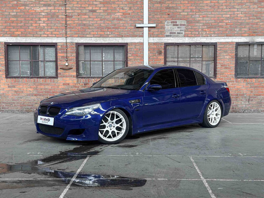 BMW M5 5.0 V10 E60 507hp 2008 5-series Youngtimer