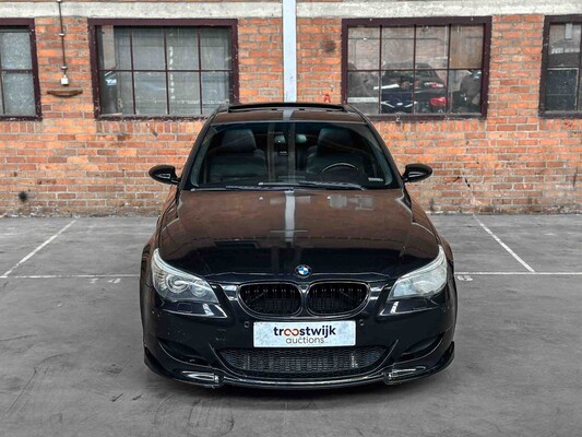 BMW M5 5.0 V10 E60 500PS 2008 5er Yountimer