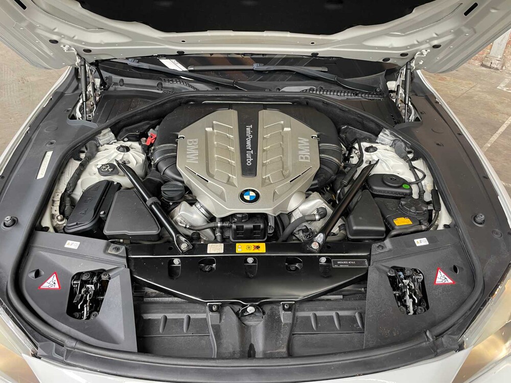 BMW ActiveHybrid7 F04 4.4 V8 465PS 2010 Youngtimer