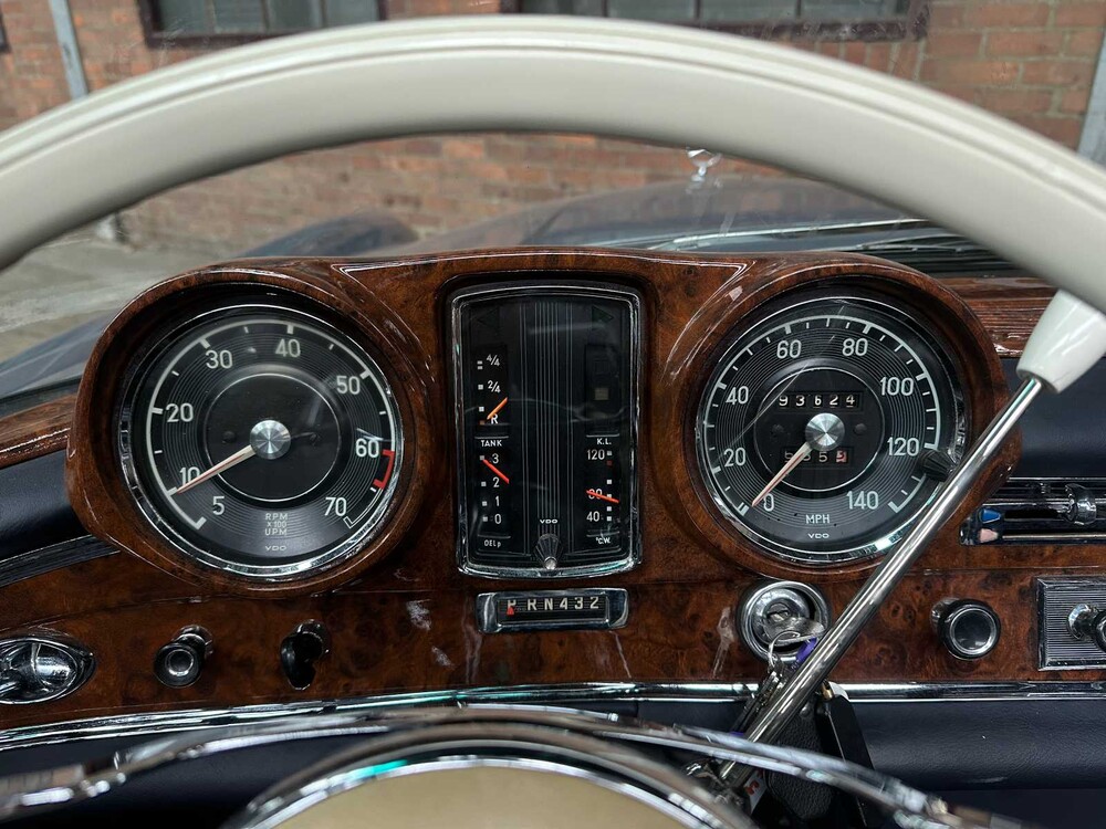 Mercedes-Benz 300SE Cabriolet W112 3.0 163PS 1964 300er Baureihe, AR-38-24