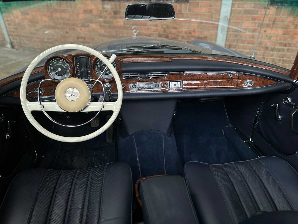 Mercedes-Benz 300SE Cabriolet W112 3.0 163PS 1964 300er Baureihe, AR-38-24