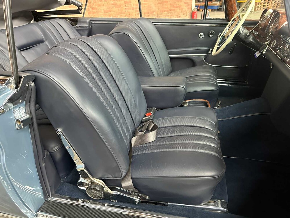 Mercedes-Benz 300SE Cabriolet W112 3.0 163PS 1964 300er Baureihe, AR-38-24