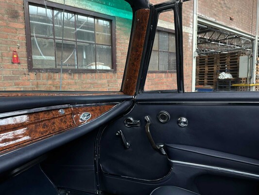 Mercedes-Benz 300SE Cabriolet W112 3.0 163PS 1964 300er Baureihe, AR-38-24