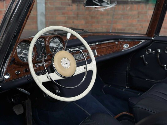 Mercedes-Benz 300SE Cabriolet W112 3.0 163PS 1964 300er Baureihe, AR-38-24