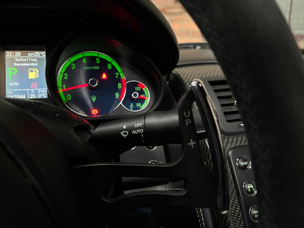 Maserati Quattroporte 4.2 V8 Sport GT S 401PS '42.000km' 401PS 2008