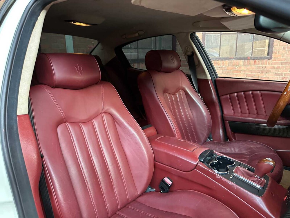 Maserati Quattroporte 4.2 V8 400HP ZF Automatik 2007 Youngtimer