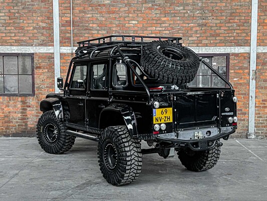 Land Rover Defender (Special Vehicle Operations SVX 'Spectre' Look) 2.5 TD5 110 SW G4 122PS 2004 (Original-NL), 69-NV-ZH