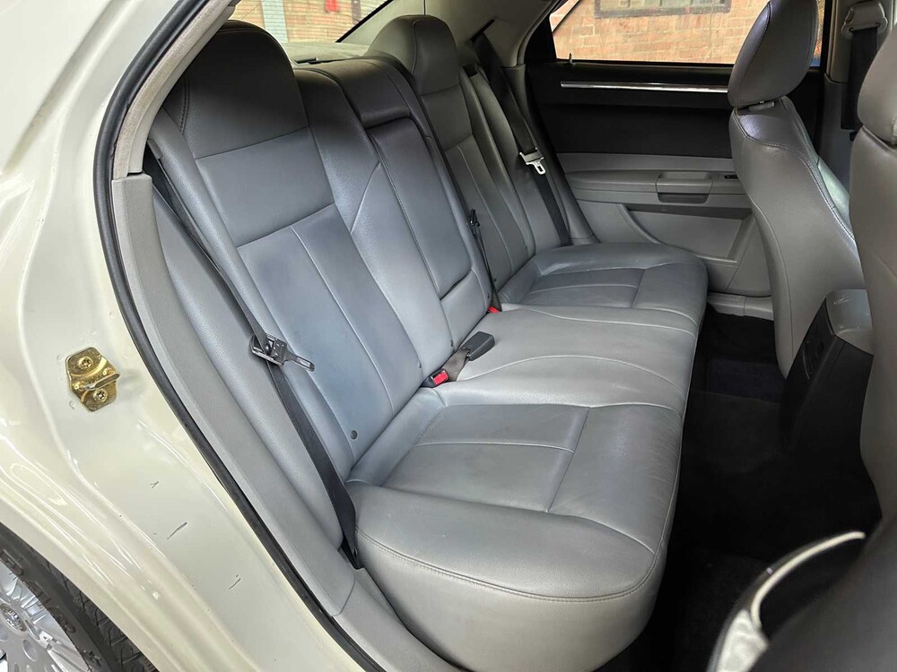 Chrysler 300C 3.5 V6 253PS 2006 Youngtimer