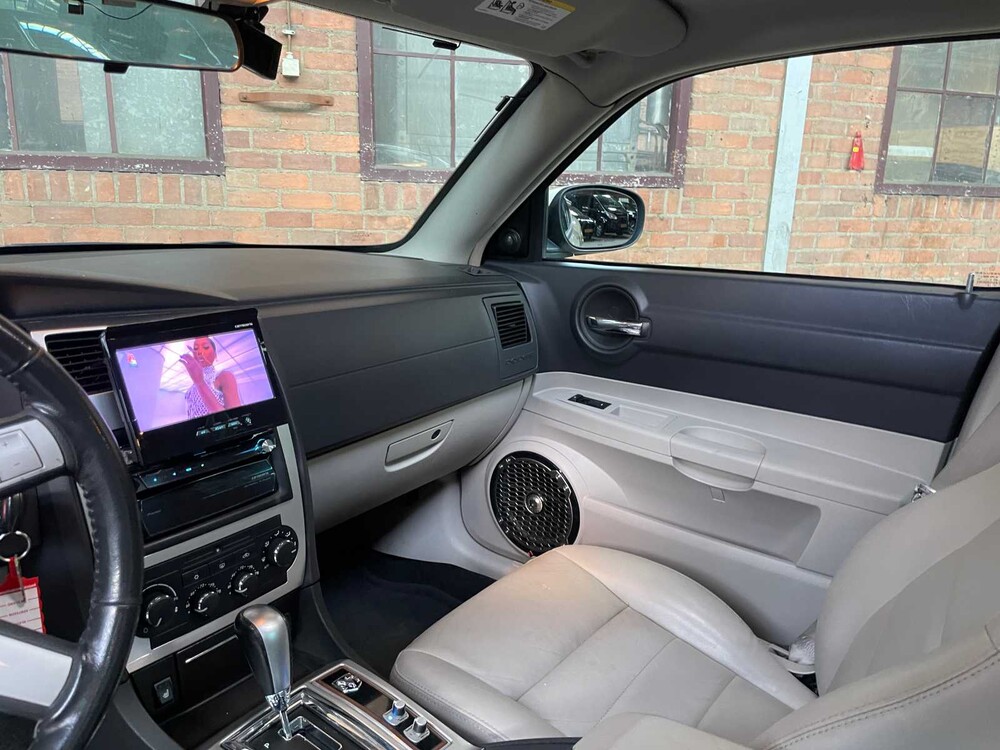 Dodge Charger RT HEMI 5.7 V8 340PS 2005 Youngtimer