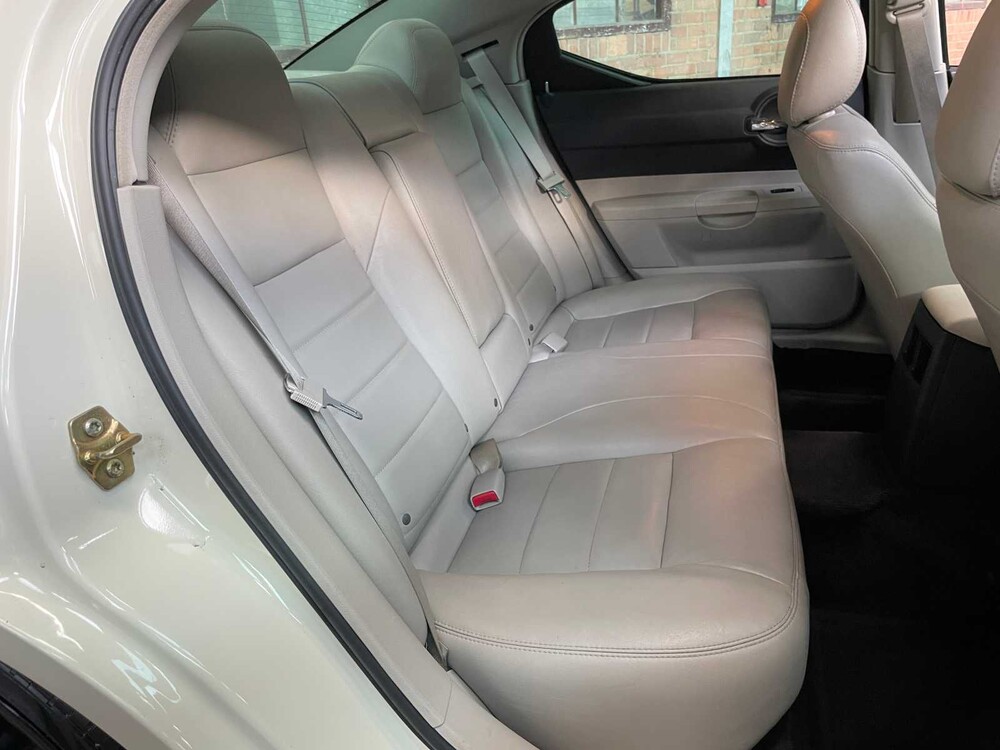 Dodge Charger RT HEMI 5.7 V8 340PS 2005 Youngtimer