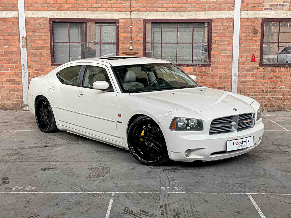 Dodge Charger RT HEMI 5.7 V8 340PS 2005 Youngtimer