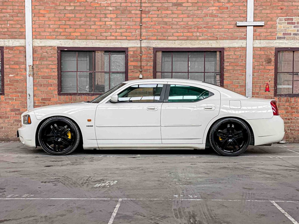 Dodge Charger RT HEMI 5.7 V8 340PS 2005 Youngtimer