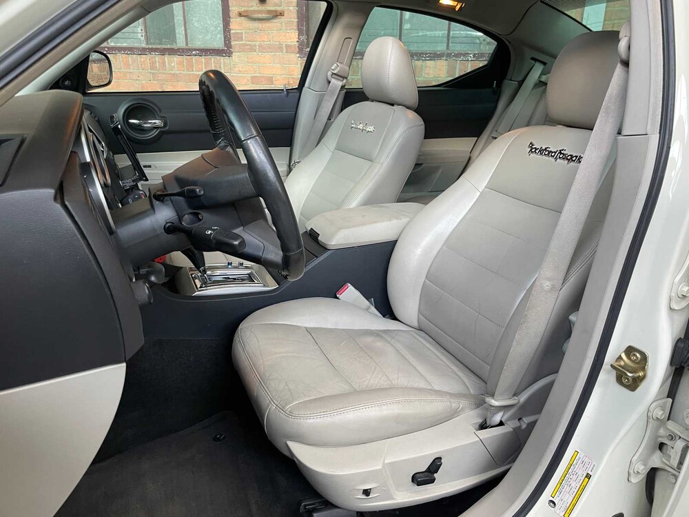 Dodge Charger RT HEMI 5.7 V8 340PS 2005 Youngtimer