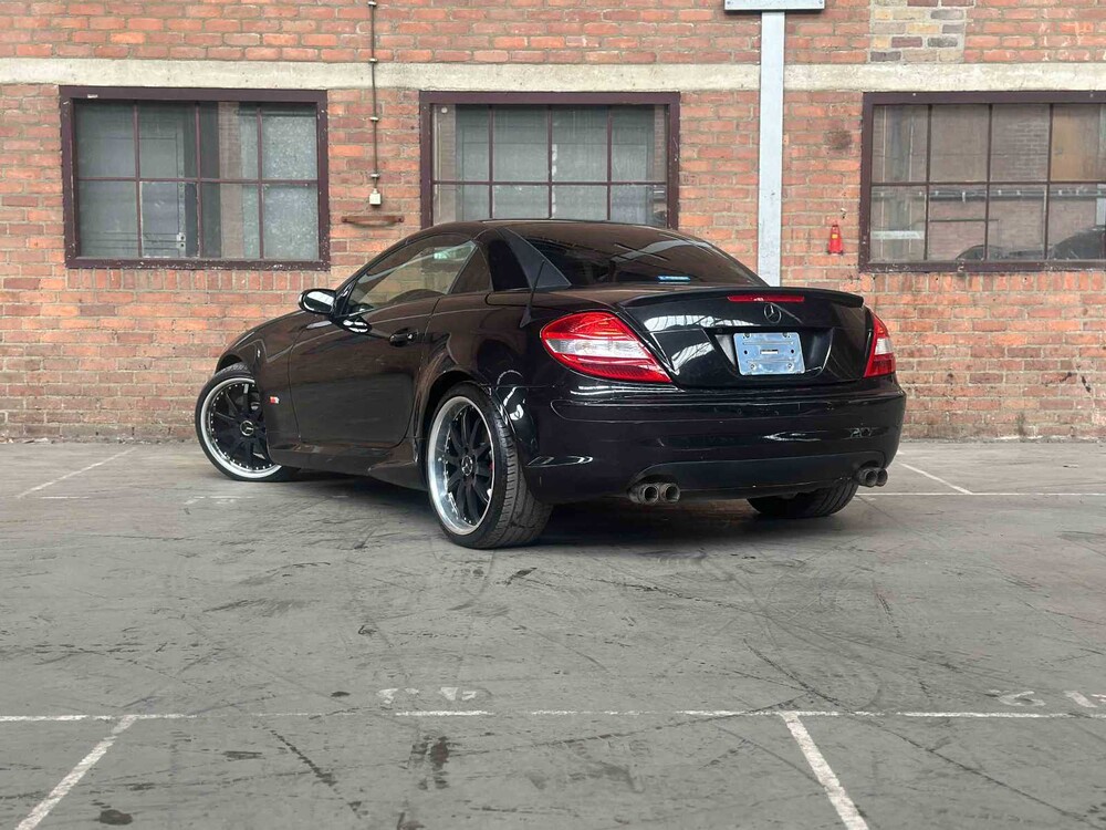 Mercedes SLK350 AMG 3.5 V6 272hp 2007 AIRSCARF Youngtimer