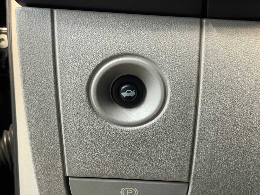 Chrysler 300C HEMI 5.7 V8 340PS 2006 Youngtimer