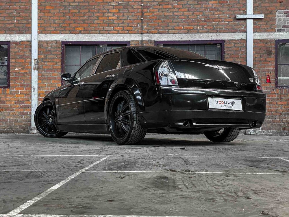 Chrysler 300C HEMI 5.7 V8 340PS 2006 Youngtimer