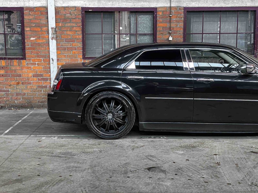 Chrysler 300C HEMI 5.7 V8 340PS 2006 Youngtimer